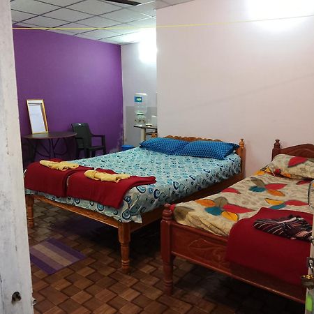 The Leisure Home Stay Shadipur Exterior photo